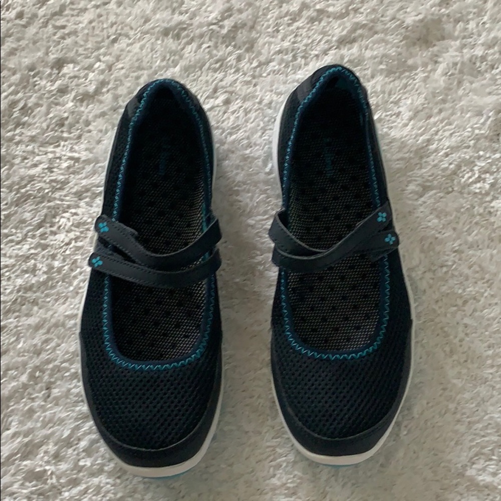 L.L. Bean Womens Sport Sneakers, Mary Jane